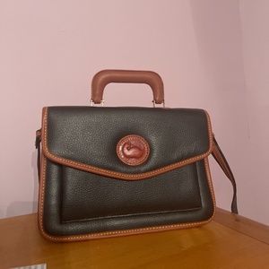Dooney & Bourke  Purse